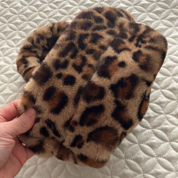 Leopard mini faux fur bag - Picture 5 of 6